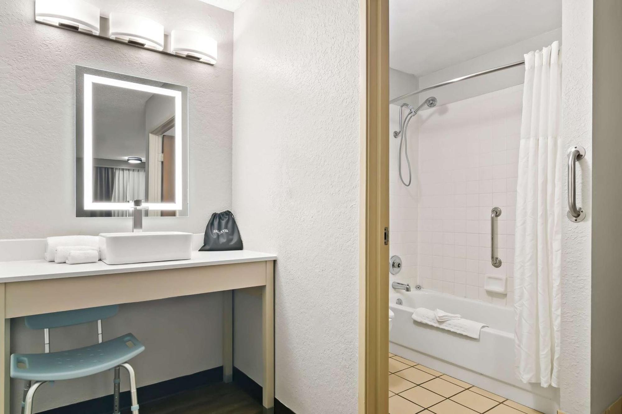 Best Western The Oasis At Joplin Extérieur photo